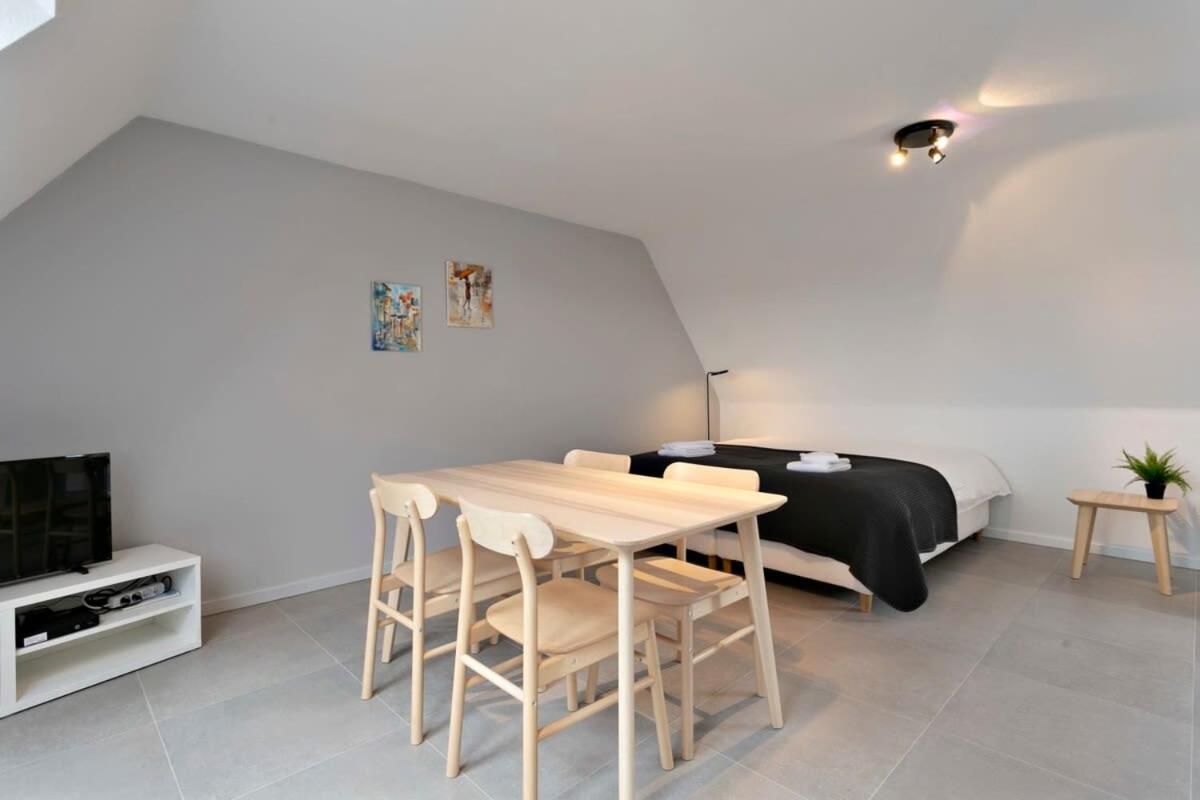 Huswell - Cozy And Roomy Studio With A Homely Feel De Haan Exterior foto